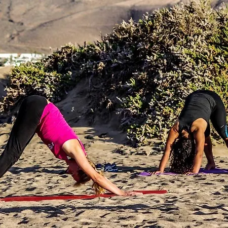 Red Star Surf&yoga Camp Lanzarote *