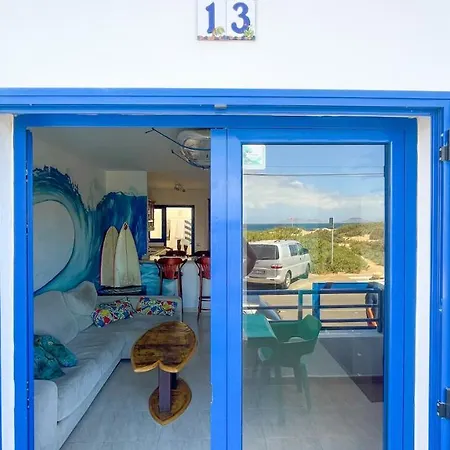 Red Star Surf&yoga Camp Lanzarote