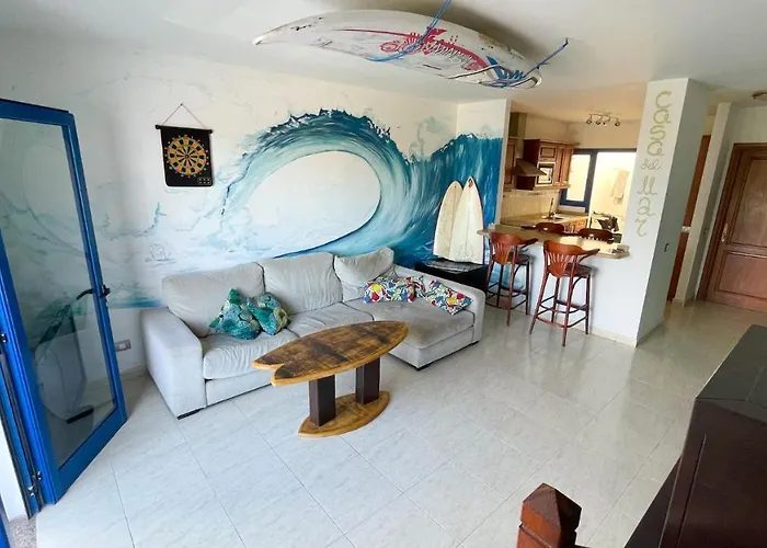 Red Star Surf & Yoga Camp Lanzarote