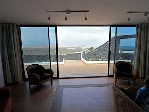 Red Star Surf & Yoga Camp Lanzarote Hostel