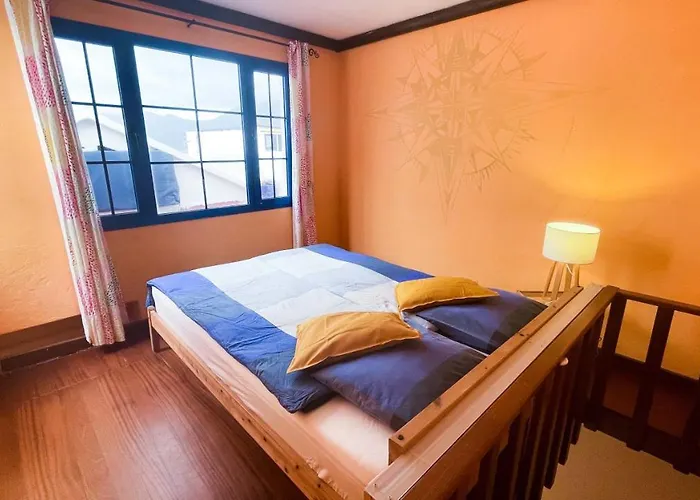 Red Star Surf&yoga Camp Lanzarote * Famara